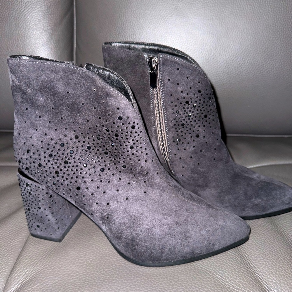Brand new navy booties